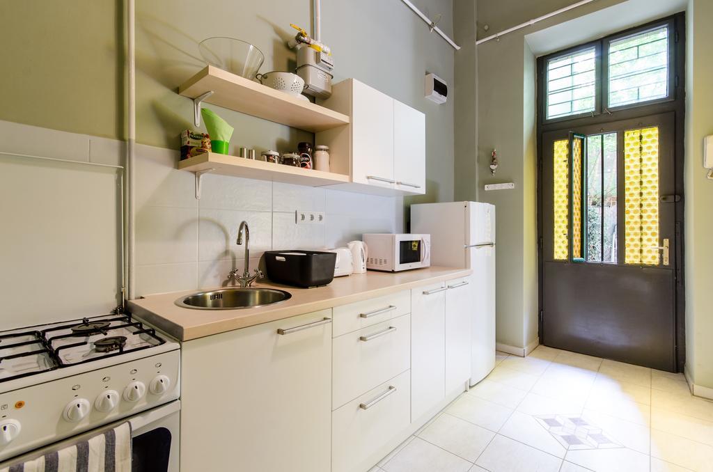 Curry Apartments Будапеща Екстериор снимка